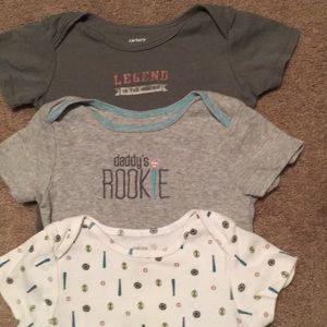 Carters 24 months onesies and pair of pants